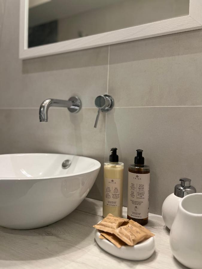 Residenza N&D Luxury Apartment Бари Екстериор снимка